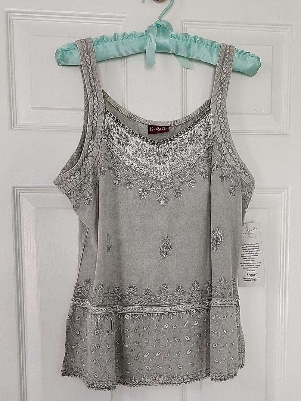 Braja Silver Boho Embroidered Rayon Tank Top 1x Fits Medium NWT